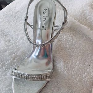 High heeled shoes 🌪